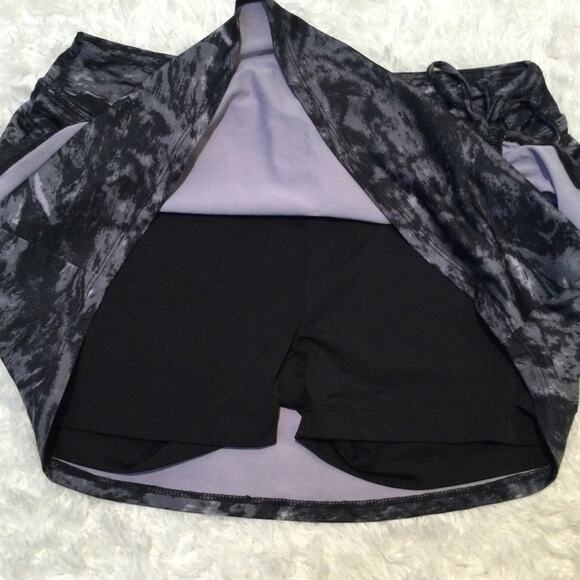 Marika Tek Skort Gray and Black L - Picture 3 of 6